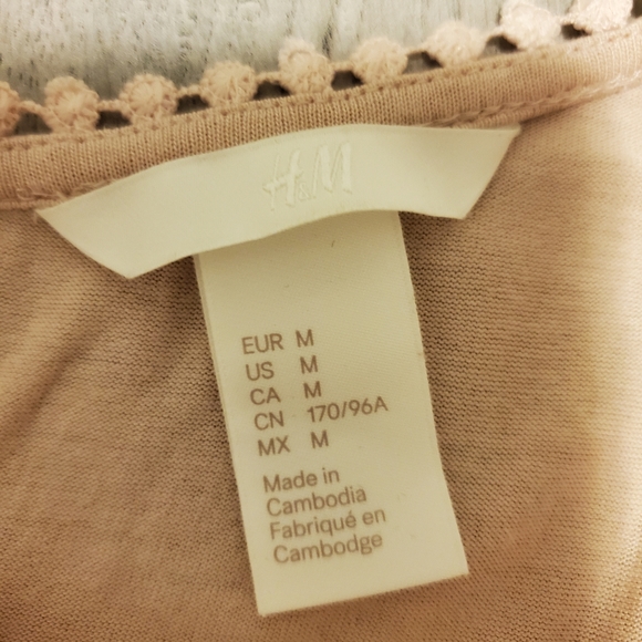 Blush colored cami from H&M - Picture 5 of 5